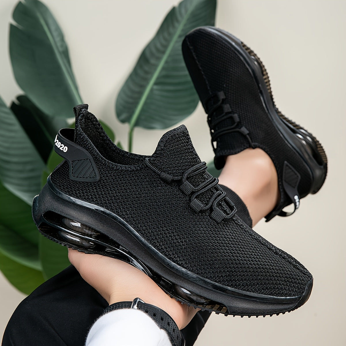 AVELOR Nova Knit Trainers