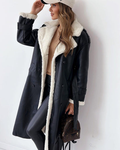AVELOR Monroe Teddy Coat