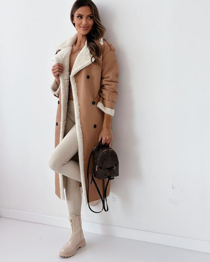 AVELOR Monroe Teddy Coat