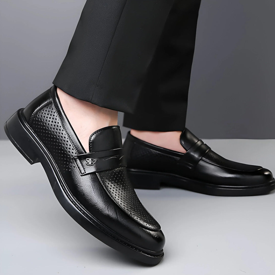 Biagio Perforierte Penny-Leder-Loafer