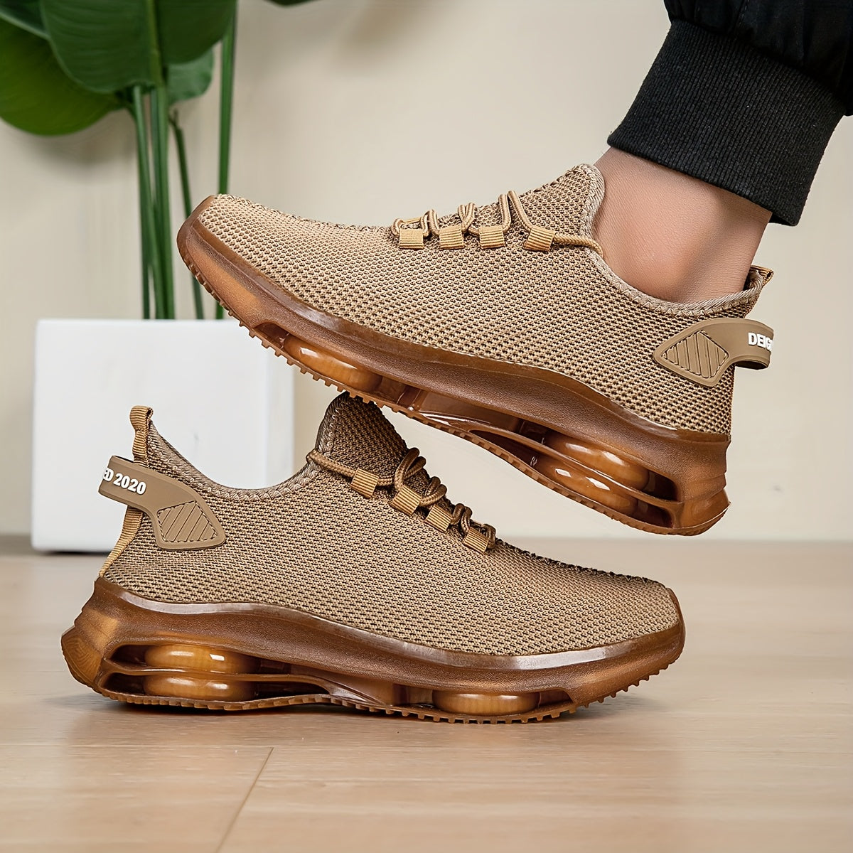 AVELOR Nova Knit Trainers