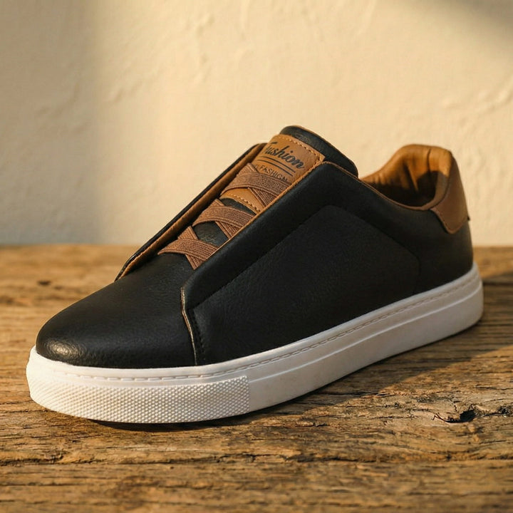 Enzo Minimalistischer Sneaker in Lederoptik