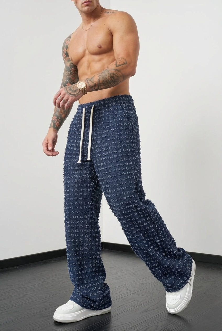 AVELOR Veazie Distressed Pants