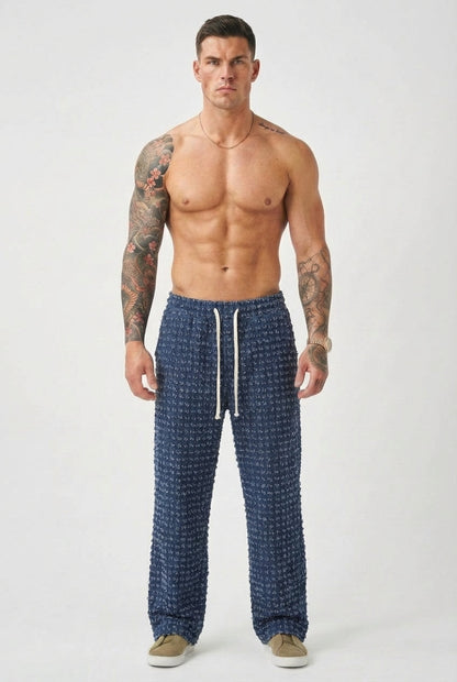 AVELOR Veazie Distressed Pants