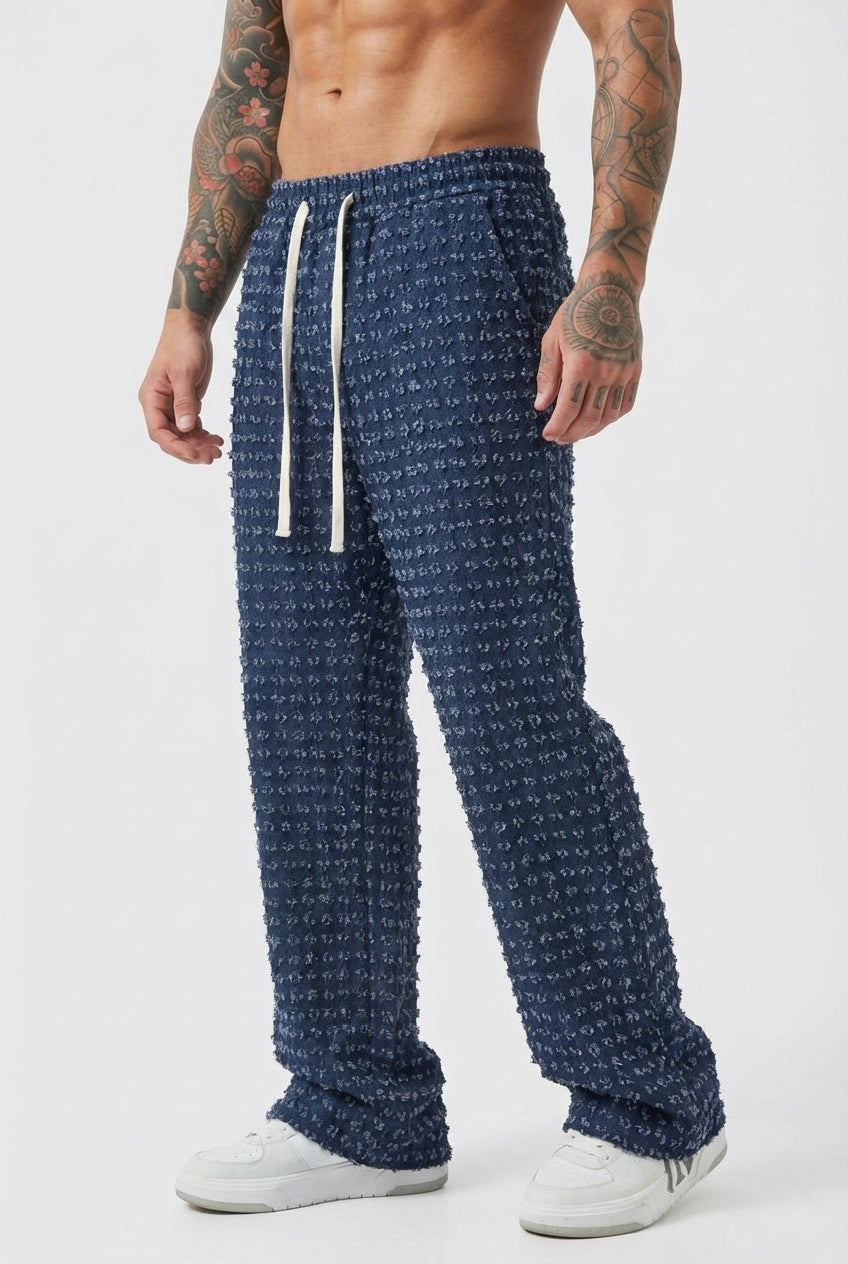 AVELOR Veazie Distressed Pants