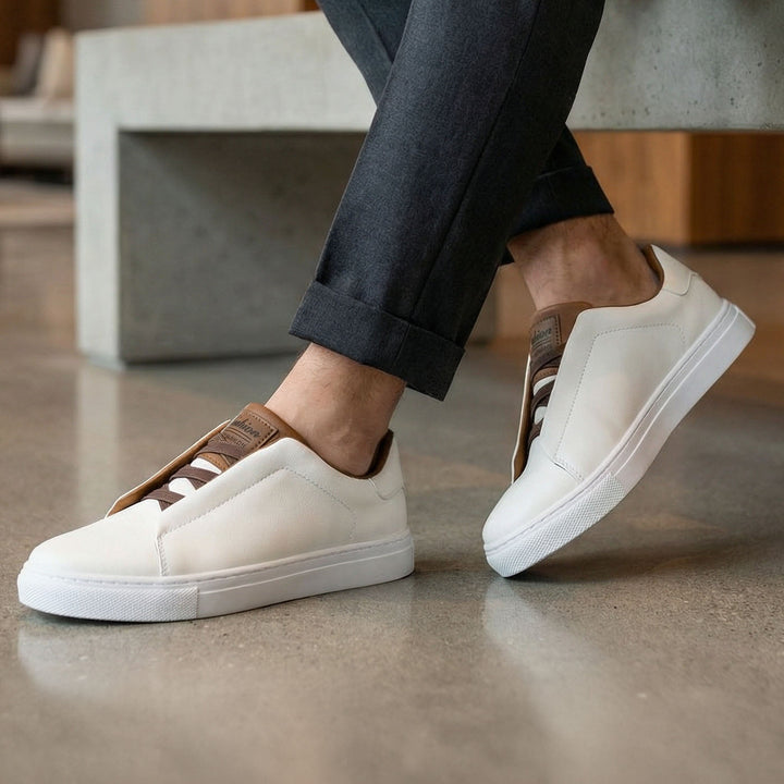 Enzo Minimalistischer Sneaker in Lederoptik
